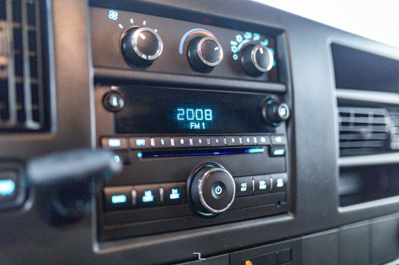 2011 Chevrolet Express G1500 4x4 LS 8 Passenger Red Deer AB