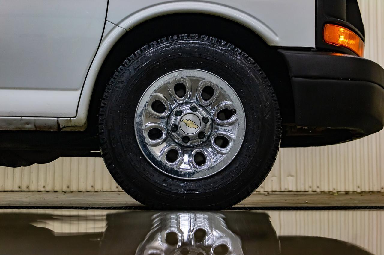 2011 Chevrolet Express G1500 AWD LS 8 Passenger Red Deer AB