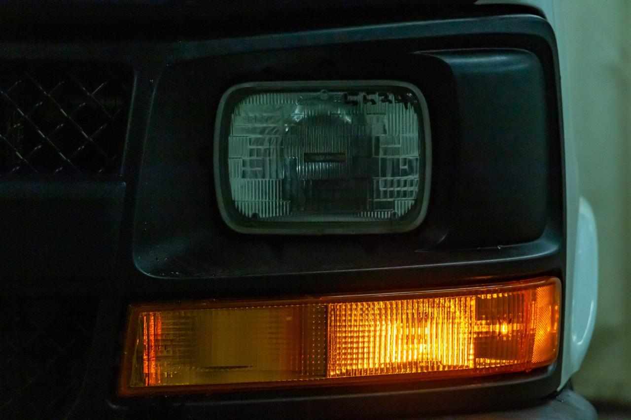 2011 Chevrolet Express G1500 AWD LS 8 Passenger Red Deer AB