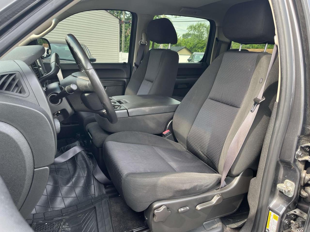 2011 Chevrolet Silverado 1500 4WD Crew Cab 143.5 LT Indianapolis IN