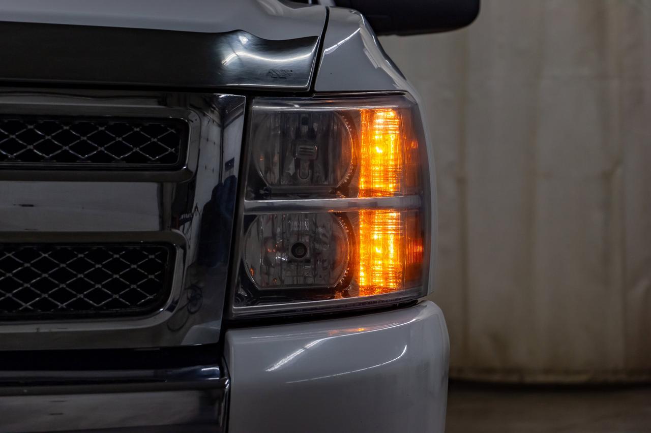 2011 Chevrolet Silverado 1500 4x4 Crew Cab LS Cheyenne Red Deer AB