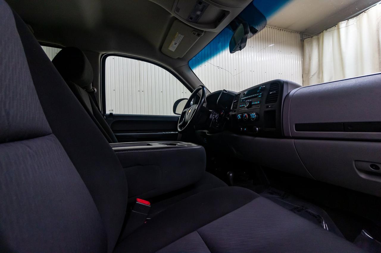 2011 Chevrolet Silverado 1500 4x4 Crew Cab LS Cheyenne Red Deer AB