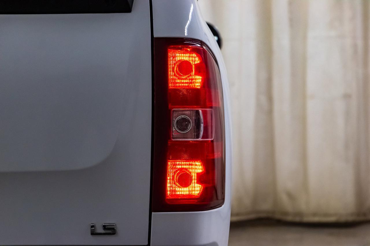 2011 Chevrolet Silverado 1500 4x4 Crew Cab LS Cheyenne Red Deer AB