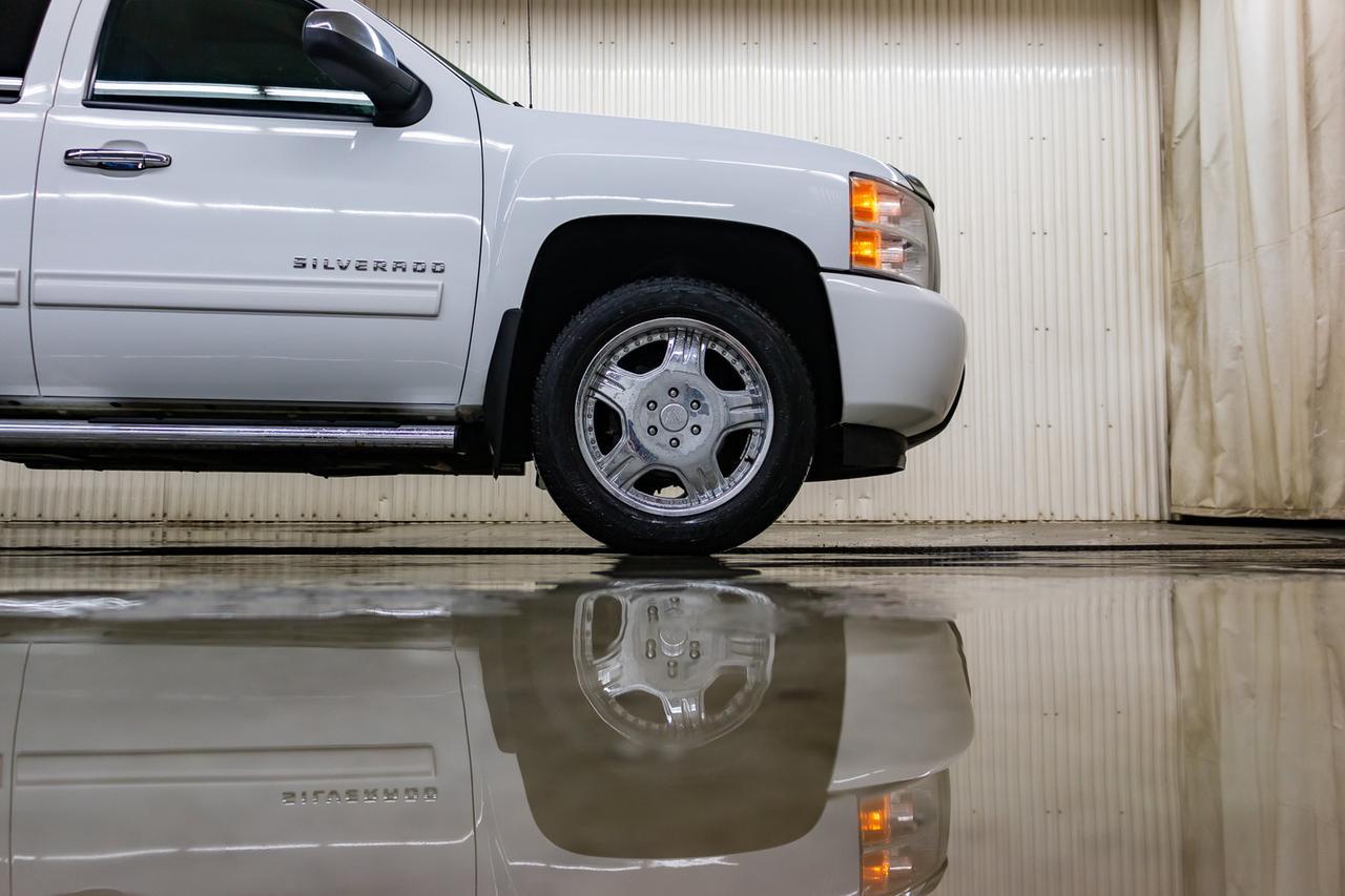 2011 Chevrolet Silverado 1500 4x4 Crew Cab LS Cheyenne Red Deer AB