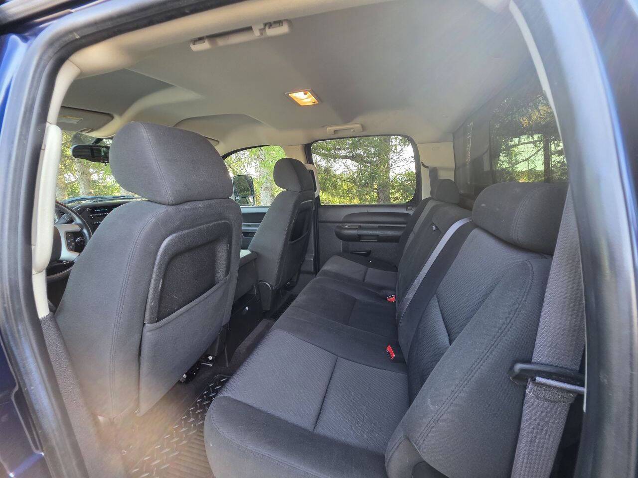 2011 Chevrolet Silverado 1500 LT photo 21