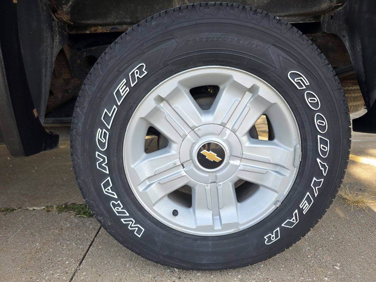 2011 Chevrolet Silverado 1500 LT photo 27