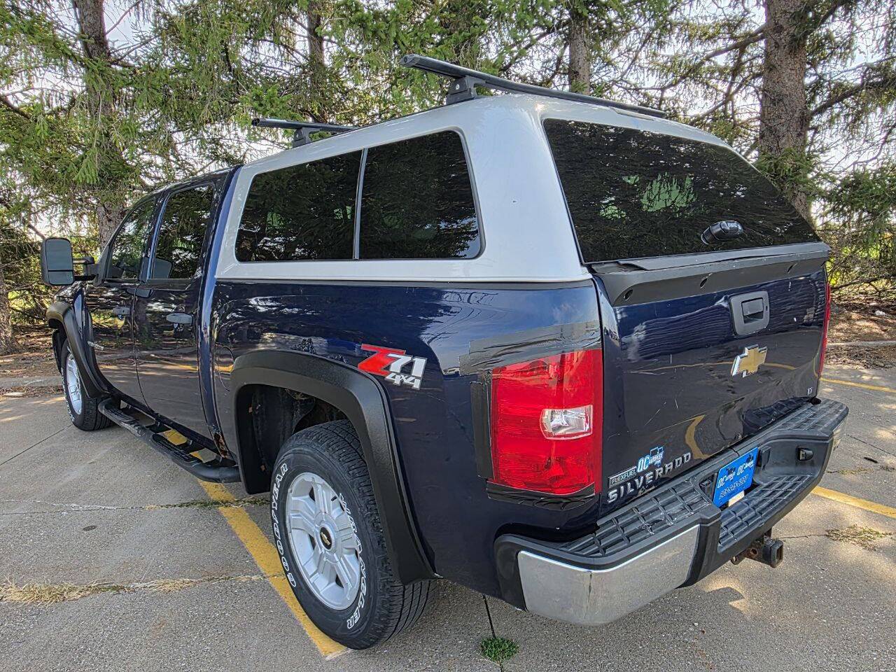 2011 Chevrolet Silverado 1500 LT photo 4