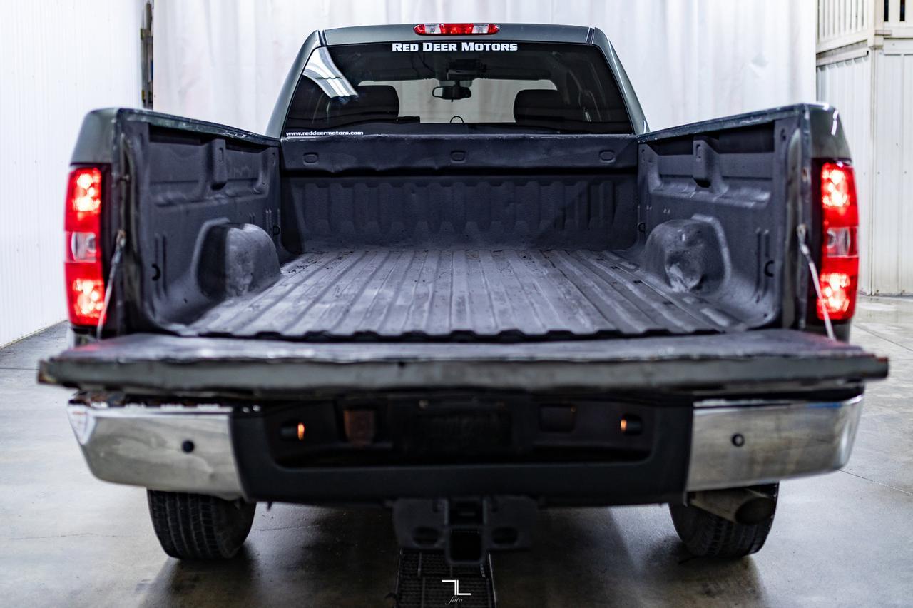 2011 Chevrolet Silverado 2500HD 4x2 Crew Cab LT Longbox Red Deer AB