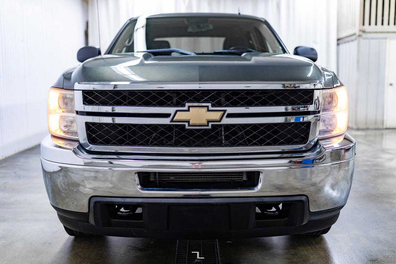 2011 Chevrolet Silverado 2500HD 4x2 Crew Cab LT Longbox Red Deer AB