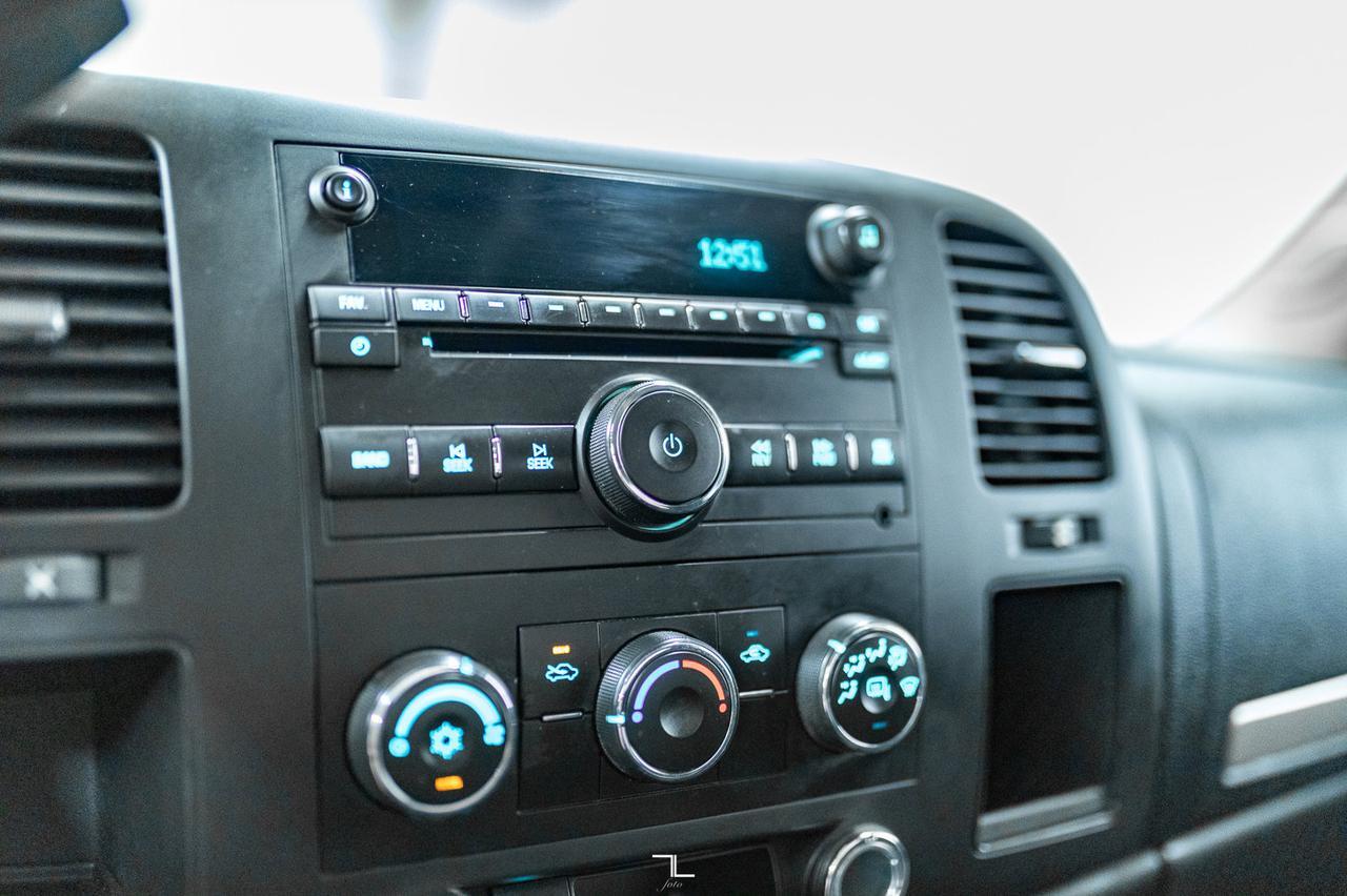 2011 Chevrolet Silverado 2500HD 4x2 Crew Cab LT Longbox Red Deer AB