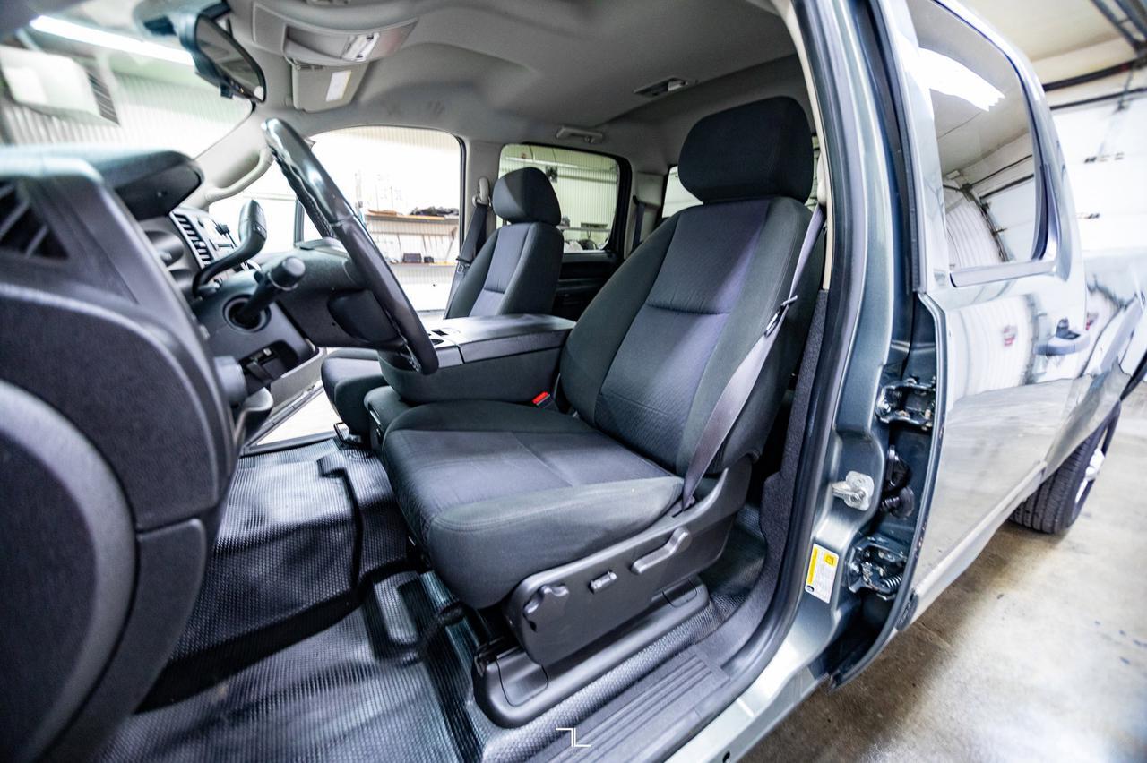 2011 Chevrolet Silverado 2500HD 4x2 Crew Cab LT Longbox Red Deer AB