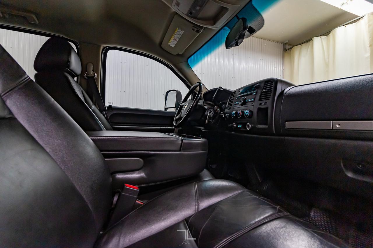 2011 Chevrolet Silverado 2500HD 4x4 Crew Cab LT Diesel Leather Red Deer AB