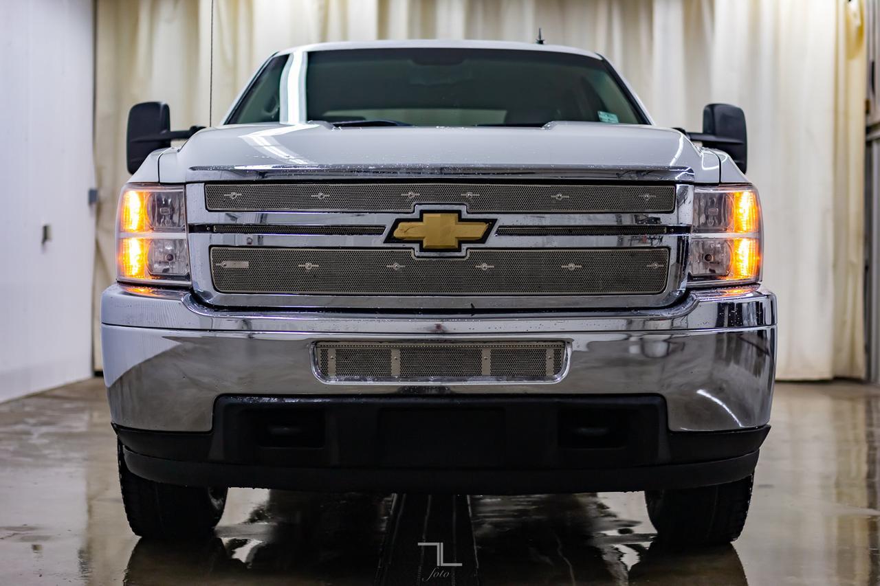 2011 Chevrolet Silverado 2500HD 4x4 Crew Cab LT Diesel Leather Red Deer AB