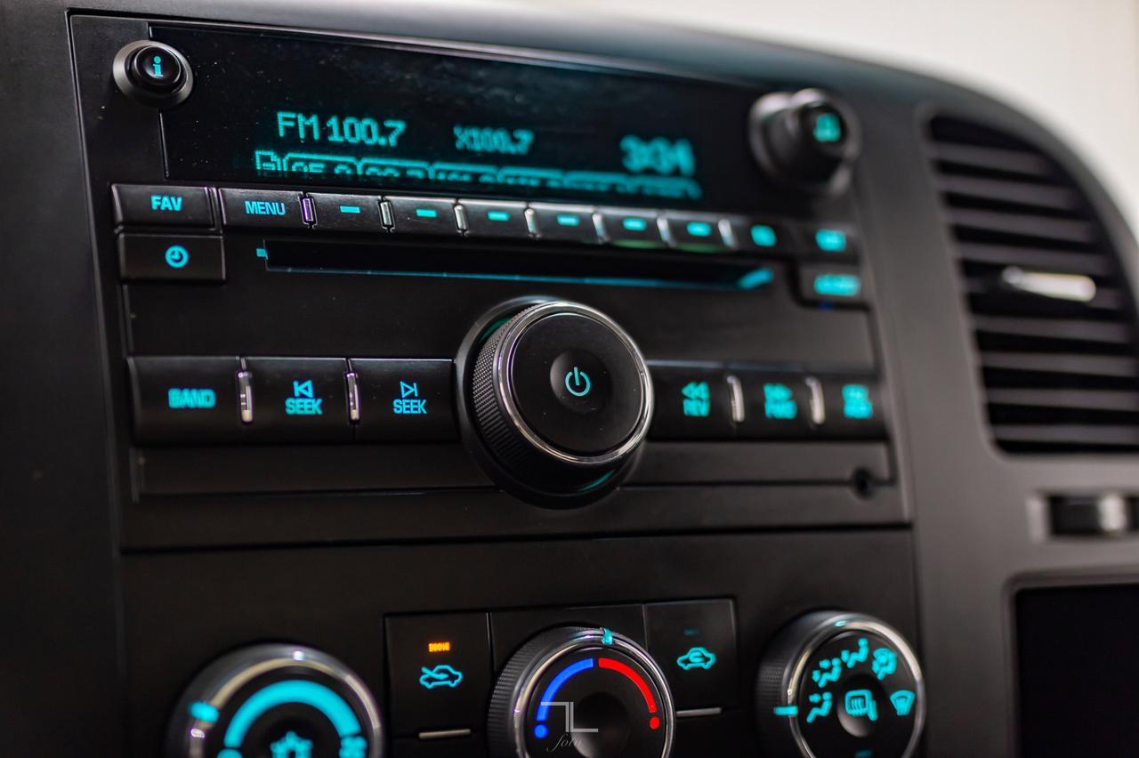 2011 Chevrolet Silverado 2500HD 4x4 Crew Cab LT Diesel Leather Red Deer AB