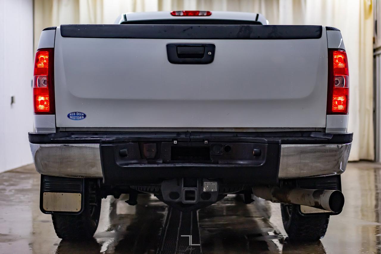 2011 Chevrolet Silverado 2500HD 4x4 Crew Cab LT Diesel Leather Red Deer AB
