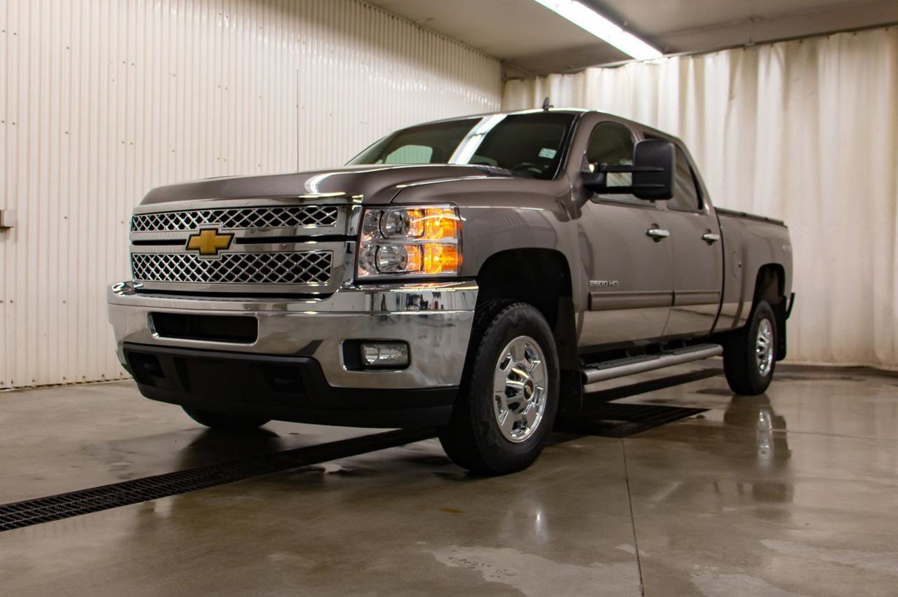 2011 Chevrolet Silverado 2500HD 4x4 Crew Cab LT Diesel Leather Red Deer AB