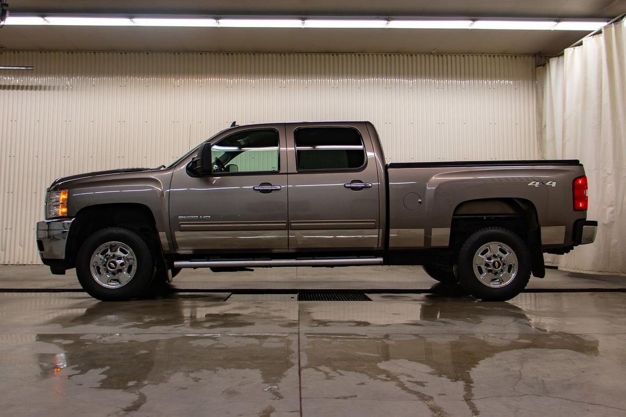 2011 Chevrolet Silverado 2500HD 4x4 Crew Cab LT Diesel Leather Red Deer AB