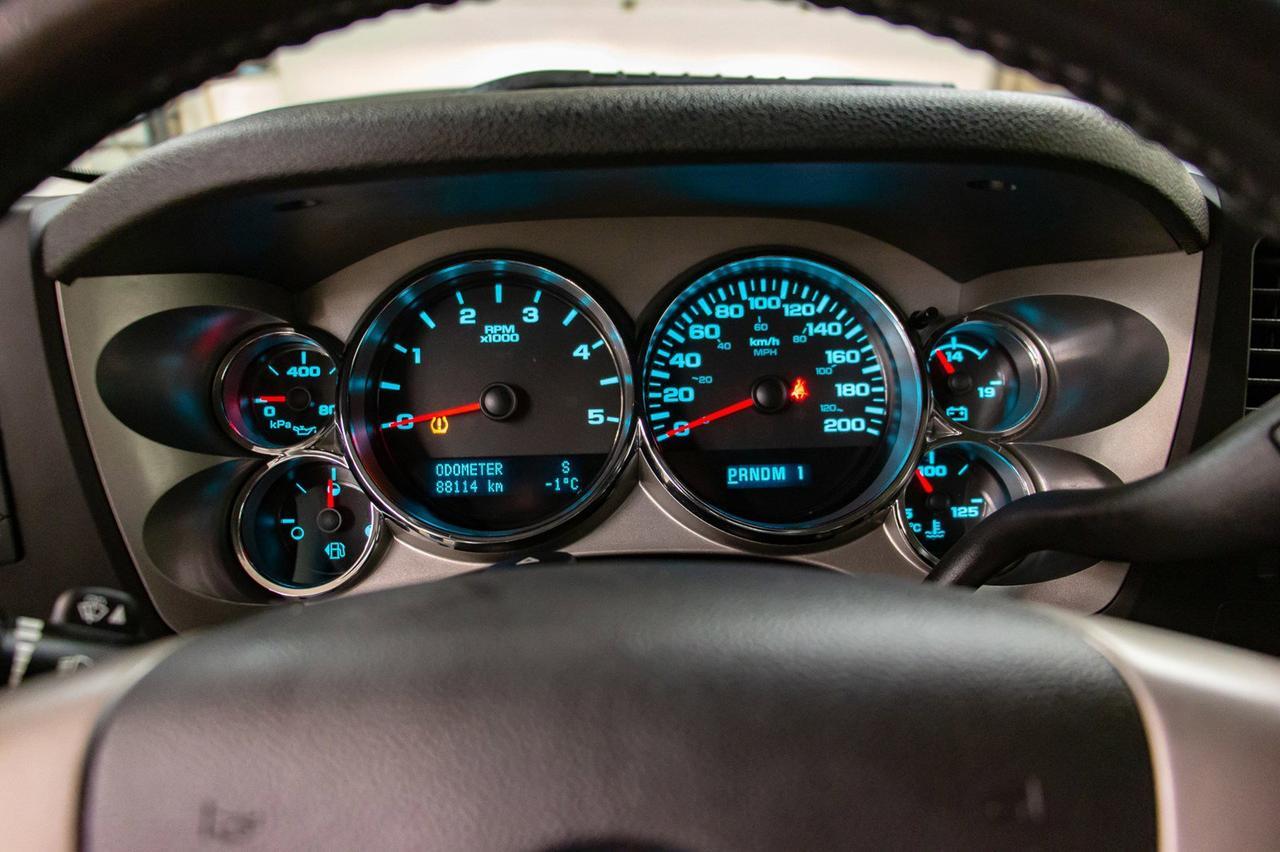 2011 Chevrolet Silverado 2500HD 4x4 Crew Cab LT Diesel Leather Red Deer AB