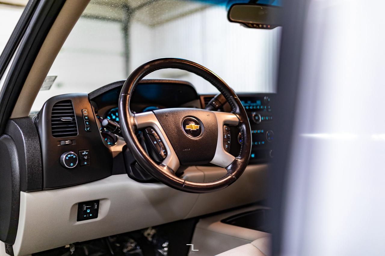 2011 Chevrolet Silverado 2500HD 4x4 Crew Cab LT Longbox Diesel Leather Red Deer AB