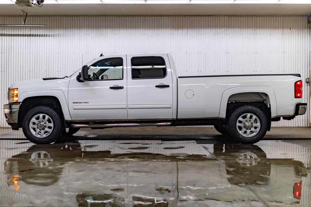 2011 Chevrolet Silverado 2500HD 4x4 Crew Cab LT Longbox Diesel Leather Red Deer AB