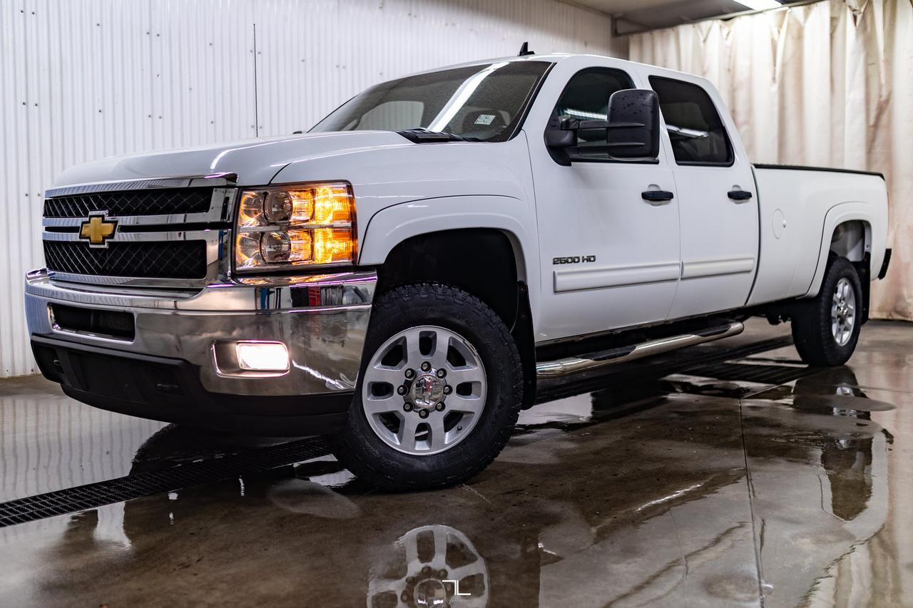 2011 Chevrolet Silverado 2500HD 4x4 Crew Cab LT Longbox Diesel Leather Red Deer AB