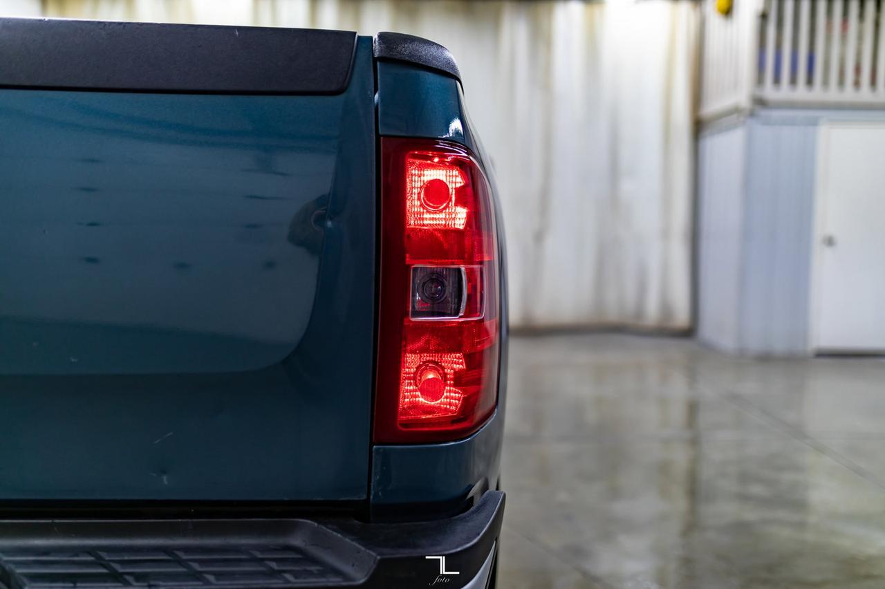 2011 Chevrolet Silverado 2500HD 4x4 Ext Cab LT Red Deer AB