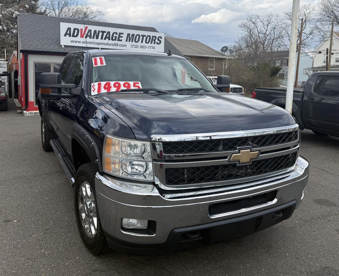 2011 Chevrolet Silverado 2500HD LT 4x4 4dr Crew Cab SB