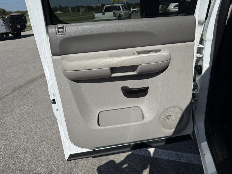 2011 Chevrolet Silverado 3500HD 4x4 Diesel Flatbed DRW Work Truck Collinsville OK