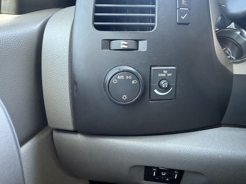 2011 Chevrolet Silverado 3500HD 4x4 Diesel Flatbed DRW Work Truck Collinsville OK