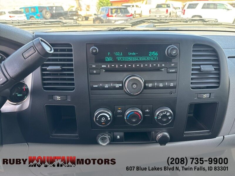 2011 Chevrolet Silverado 3500HD Work Truck photo 18