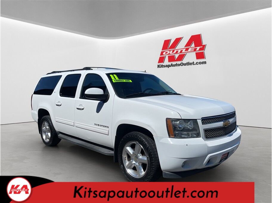 2011 Chevrolet Suburban 1500 LT Sport Utility 4D