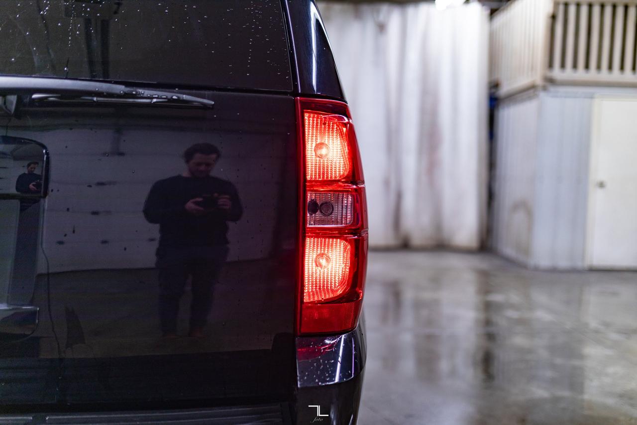 2011 Chevrolet Suburban 2500 4x4 LS Red Deer AB