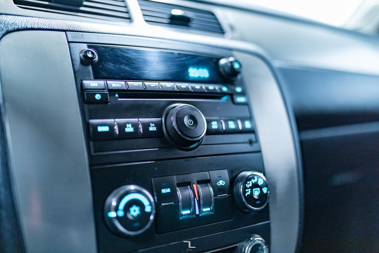 2011 Chevrolet Suburban 2500 4x4 LS Red Deer AB