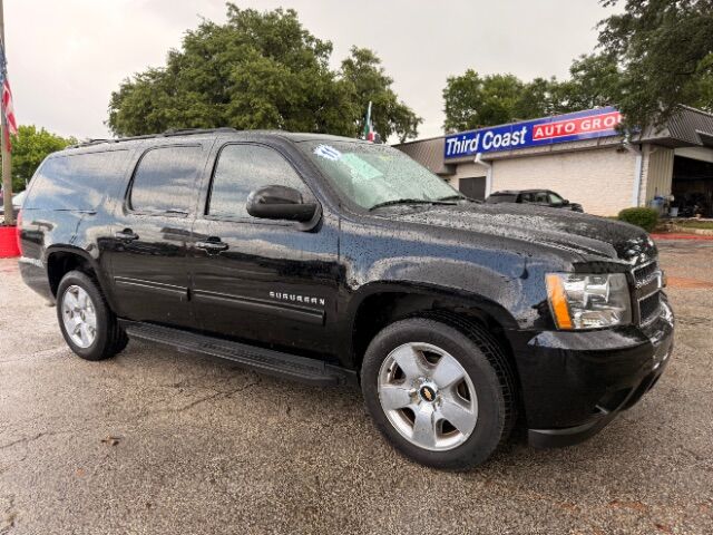 2011 Chevrolet Suburban LT 1500 2WD