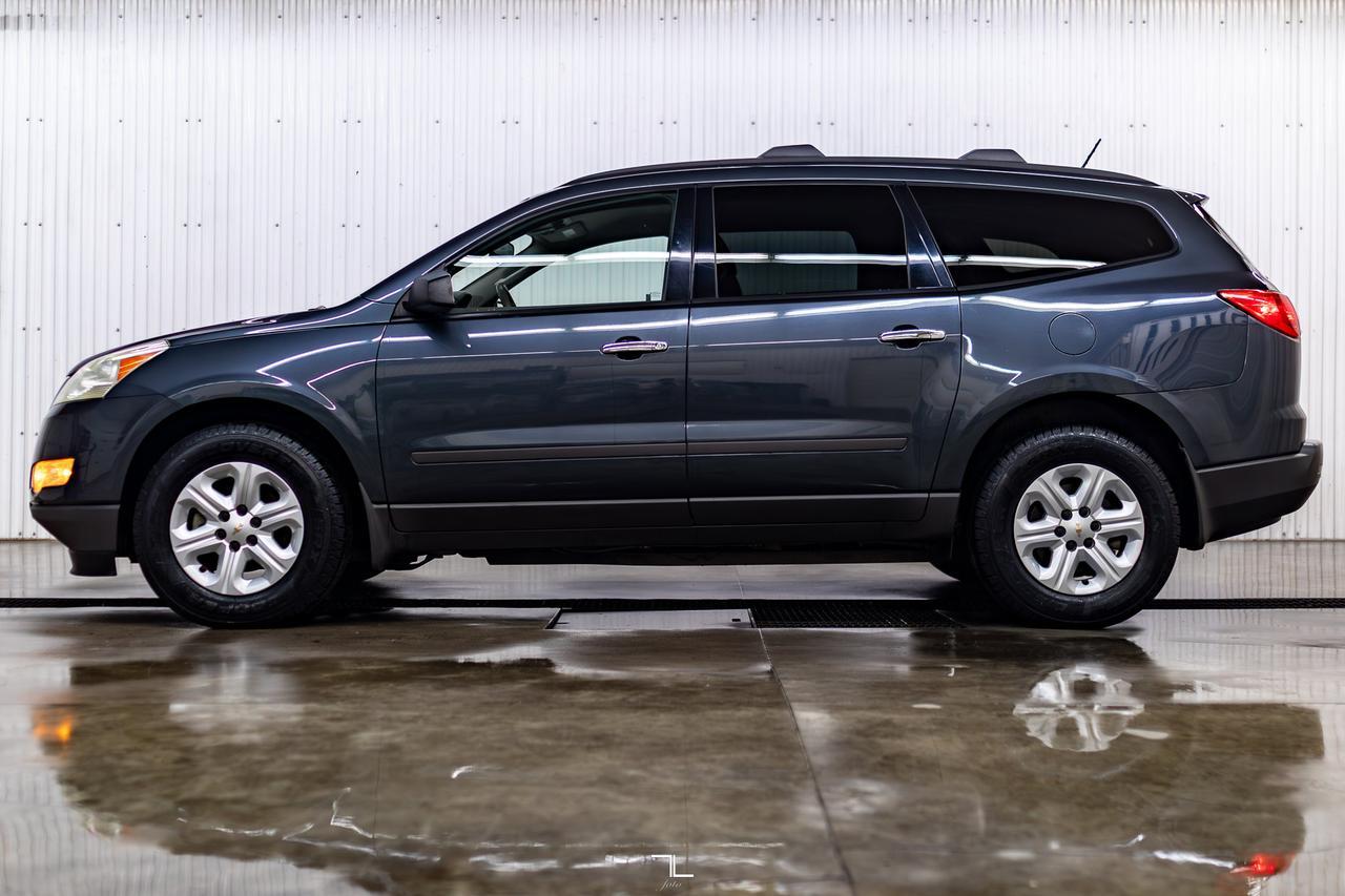 2011 Chevrolet Traverse AWD LS 3rd Row Seating Red Deer AB