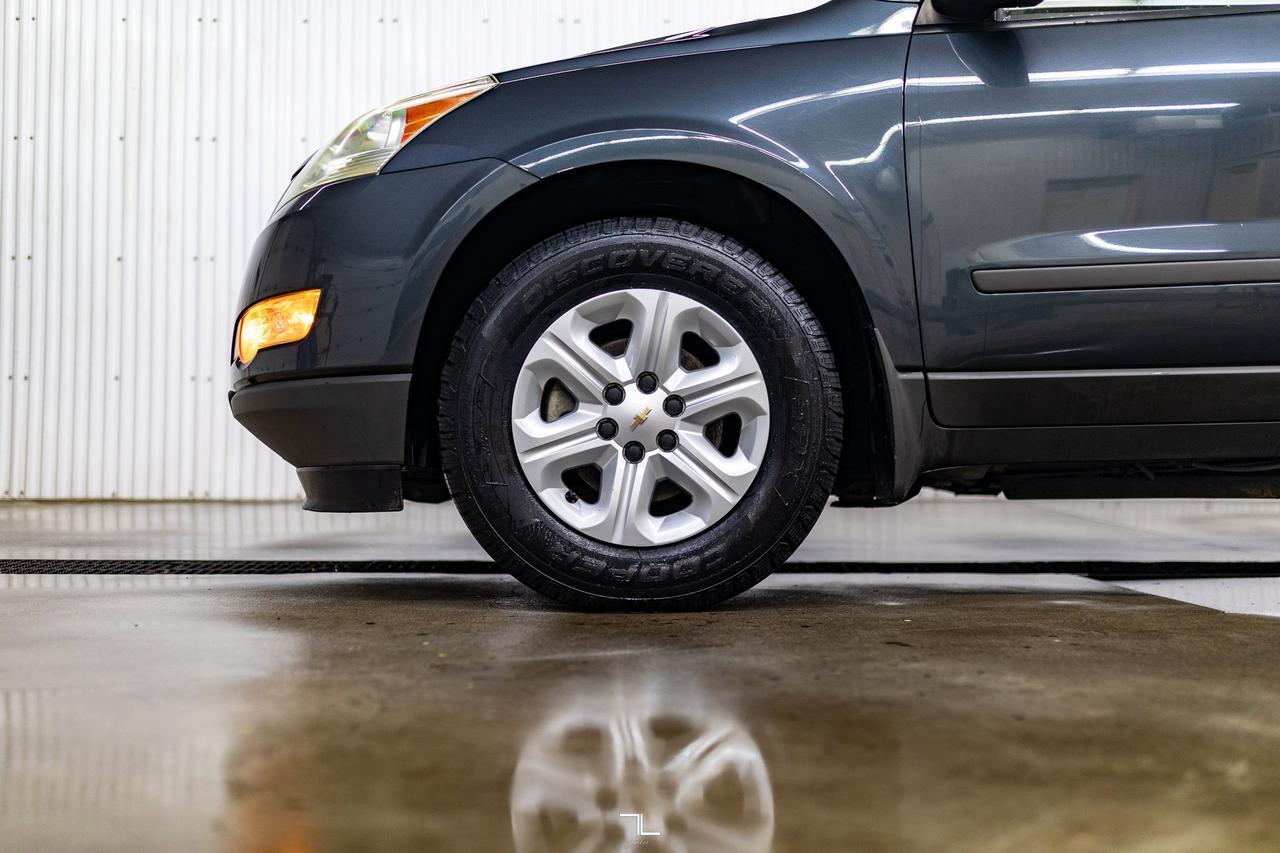 2011 Chevrolet Traverse AWD LS 3rd Row Seating Red Deer AB