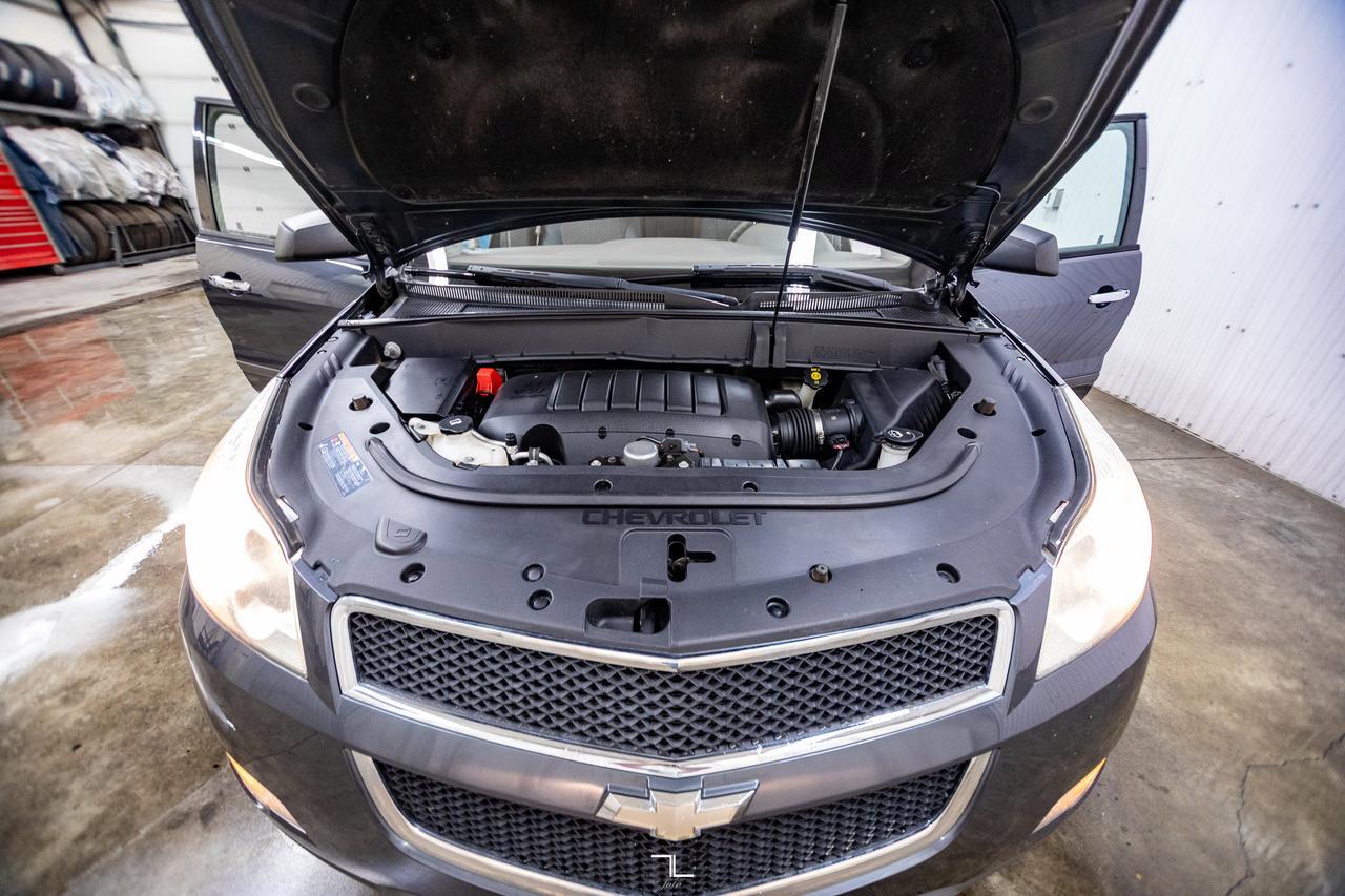 2011 Chevrolet Traverse AWD LS 3rd Row Seating Red Deer AB