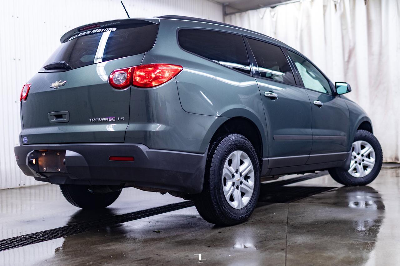 2011 Chevrolet Traverse FWD LS 8 Passenger Red Deer AB