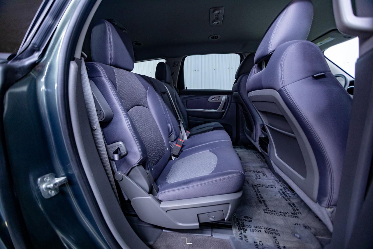 2011 Chevrolet Traverse FWD LS 8 Passenger Red Deer AB