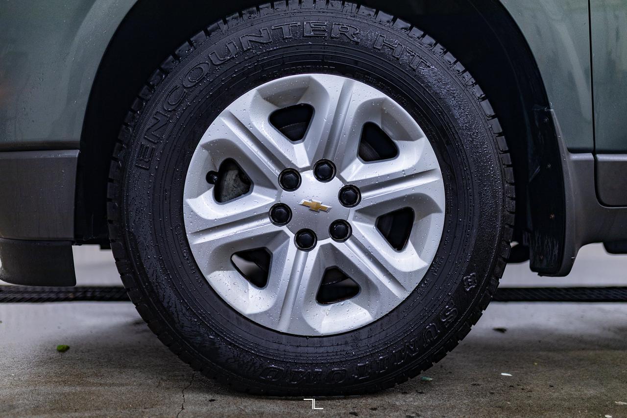 2011 Chevrolet Traverse FWD LS 8 Passenger Red Deer AB