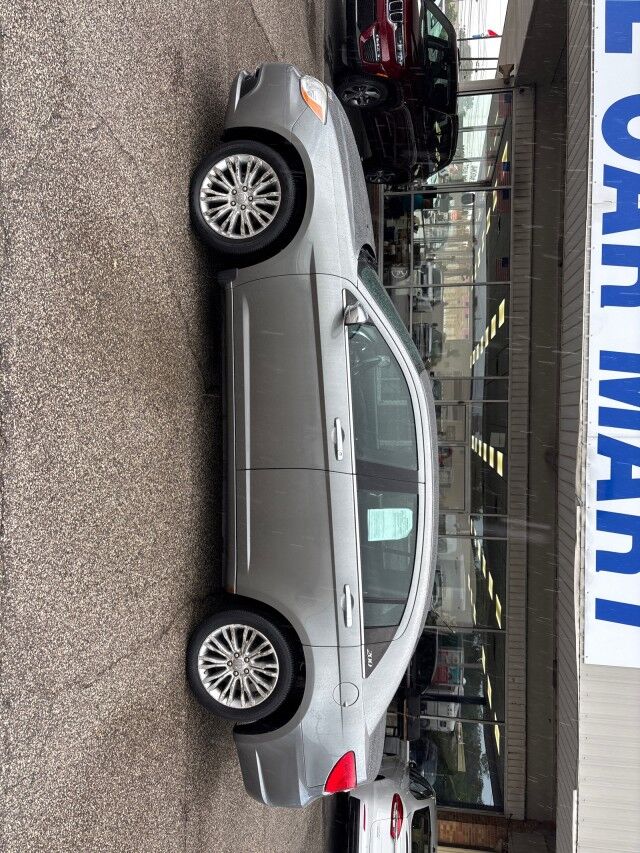 2011 Chrysler 200 Limited Cleveland OH