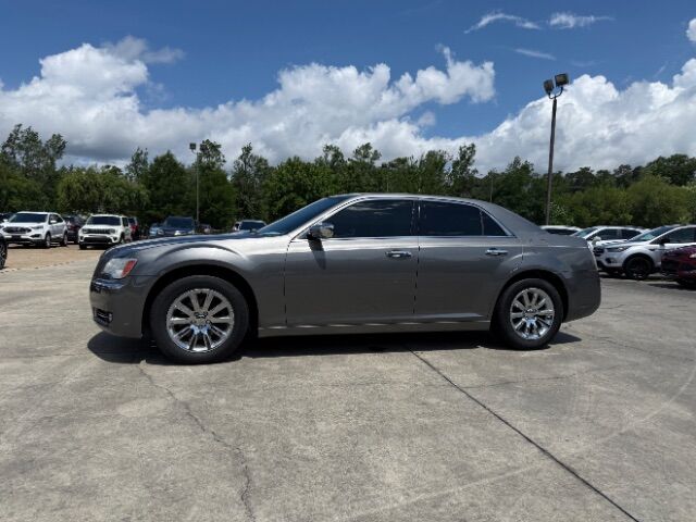 2011 Chrysler 300 Limited's photo