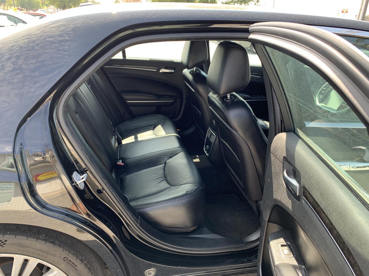 2011 Chrysler 300 Limited Sedan 4D Aurora MO