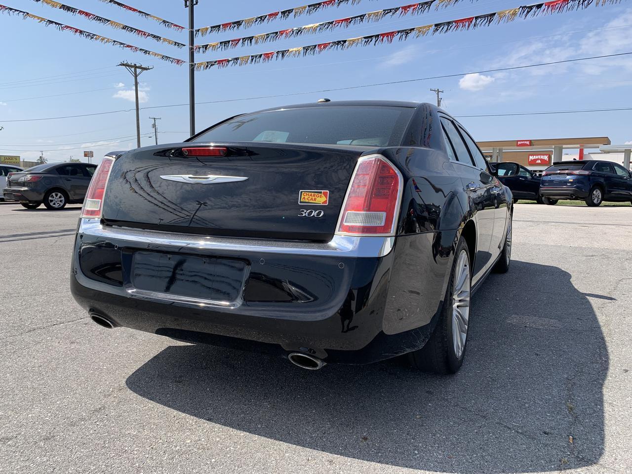 2011 Chrysler 300 Limited Sedan 4D Aurora MO