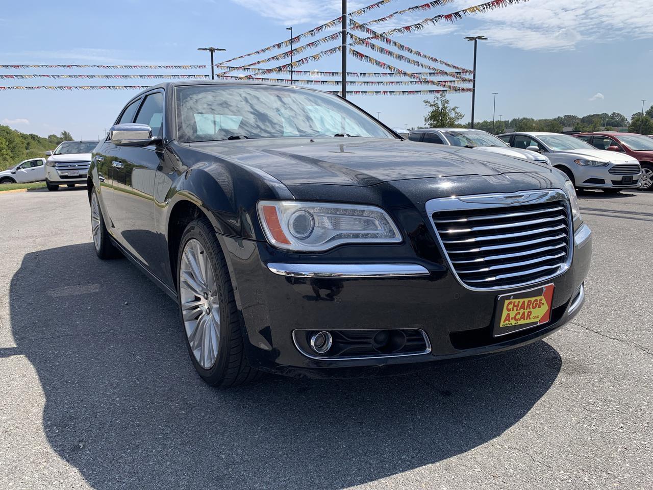 2011 Chrysler 300 Limited Sedan 4D Aurora MO