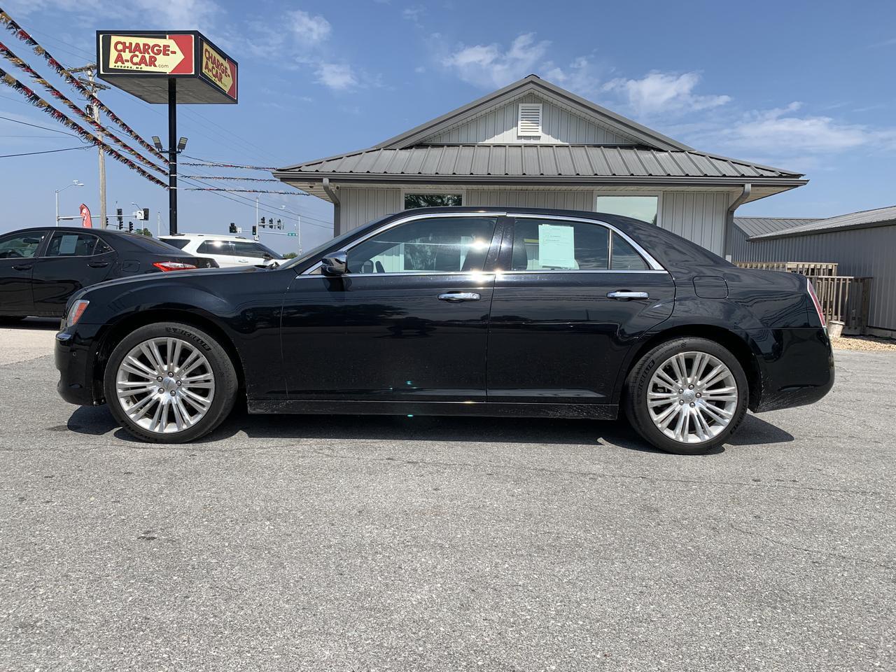 2011 Chrysler 300 Limited Sedan 4D Aurora MO