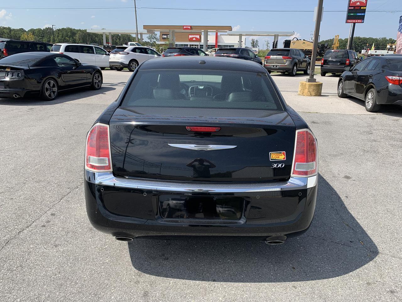 2011 Chrysler 300 Limited Sedan 4D Aurora MO