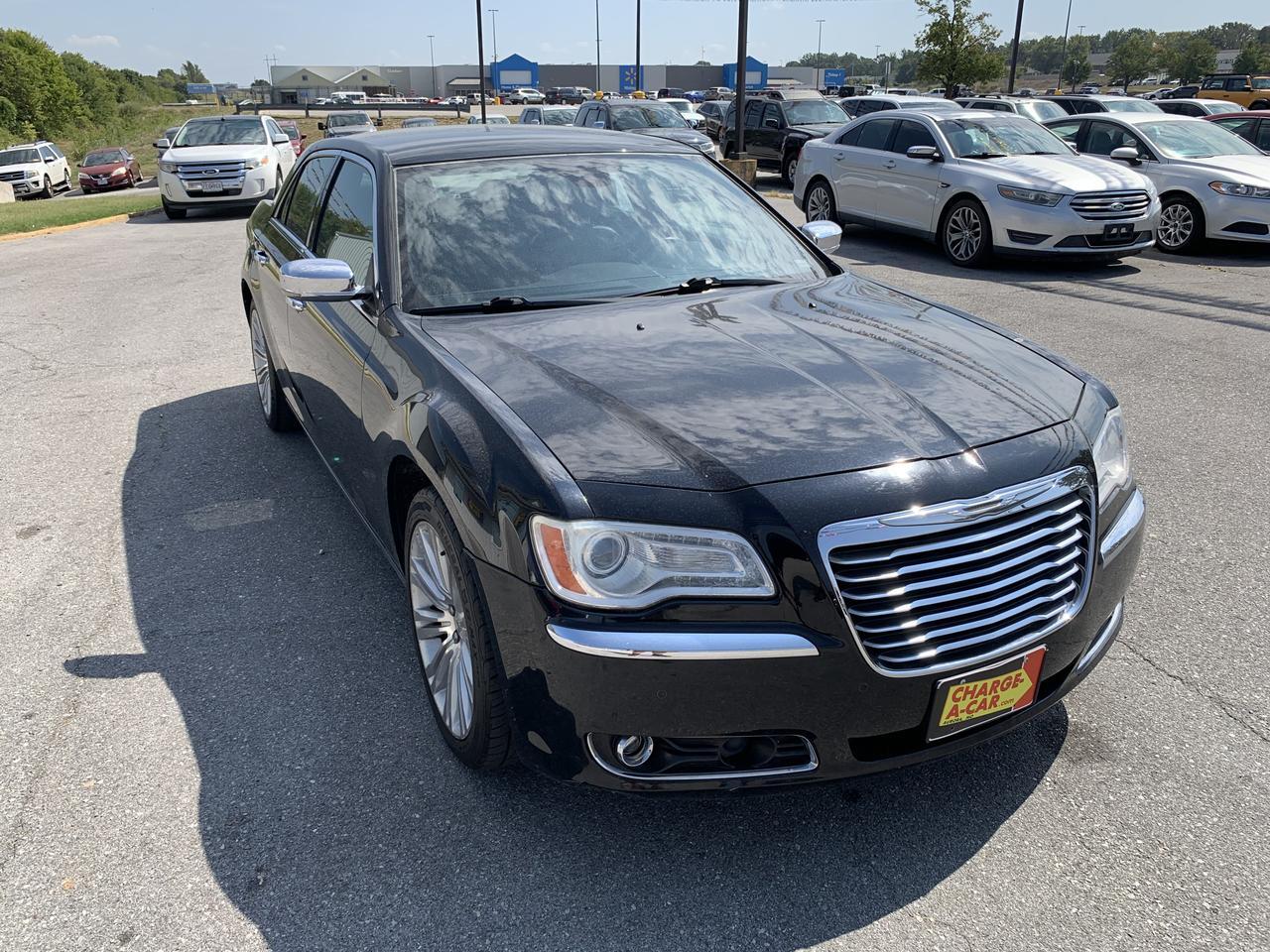 2011 Chrysler 300 Limited Sedan 4D Aurora MO