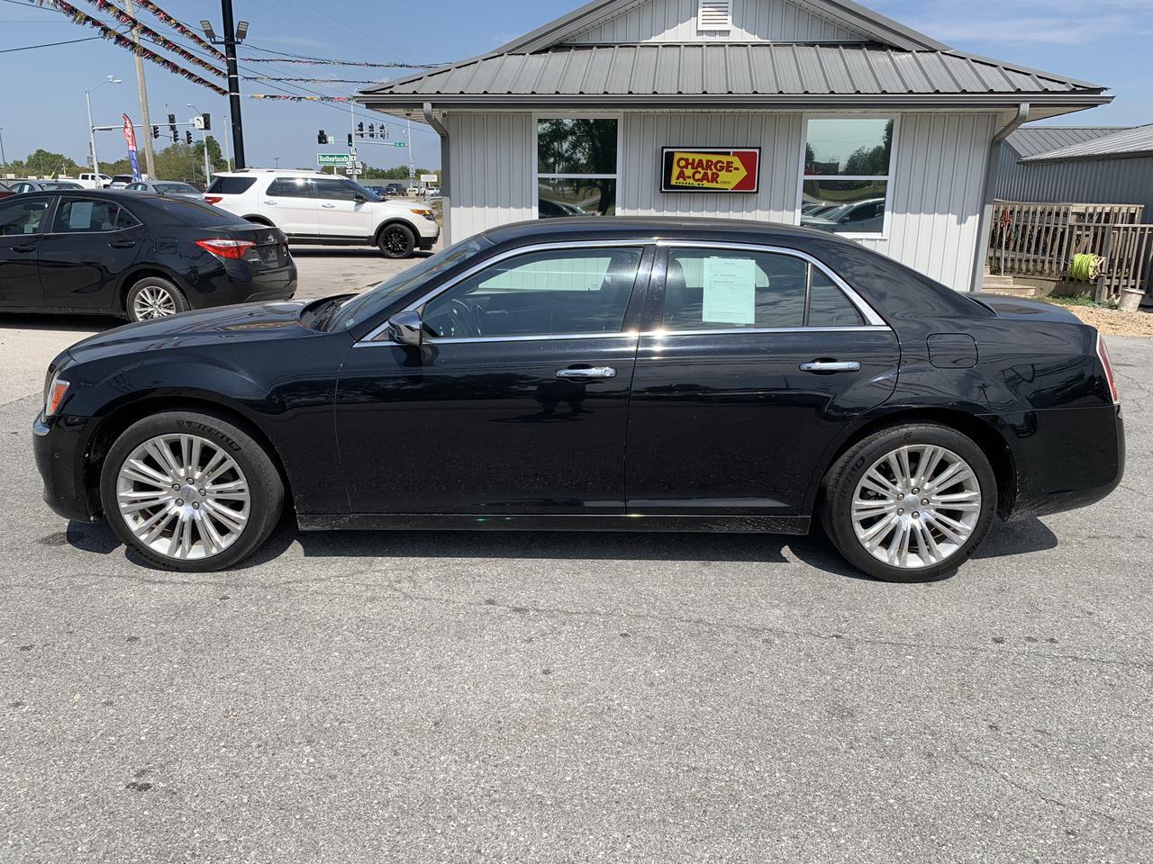 2011 Chrysler 300 Limited Sedan 4D Aurora MO