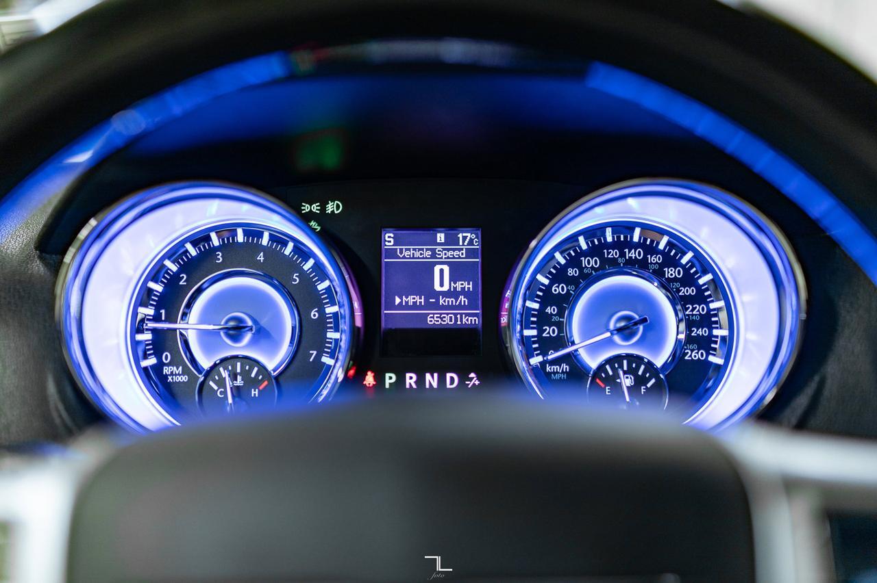 2011 Chrysler 300C AWD Leather BCam Red Deer AB